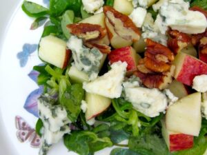 Apple-Roquefort-and-Walnut-Salad